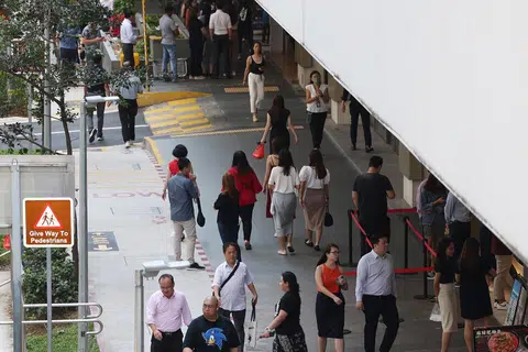 《雇佣法令》此次检讨或将为本地打工一族捎来好消息？（联合早报）