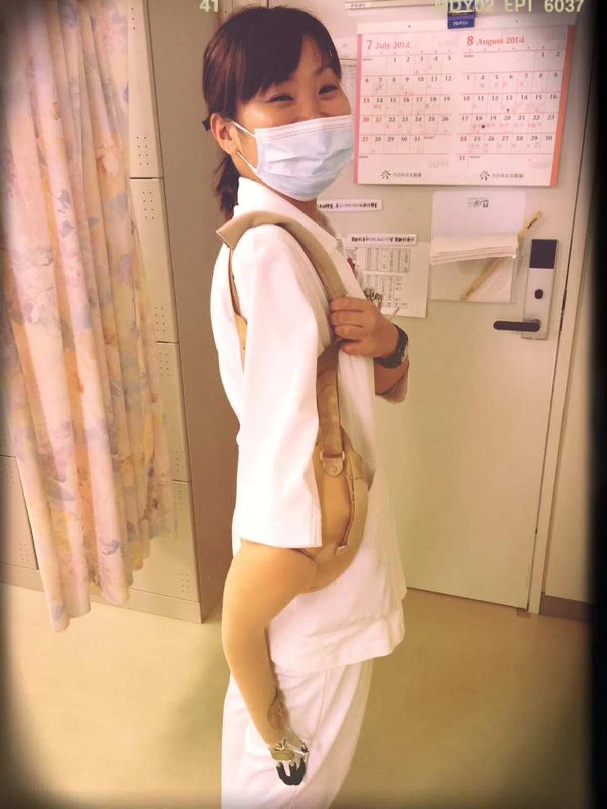  伊藤佩戴义肢后仍然继续实现自己梦想。（伊藤真波面簿） 