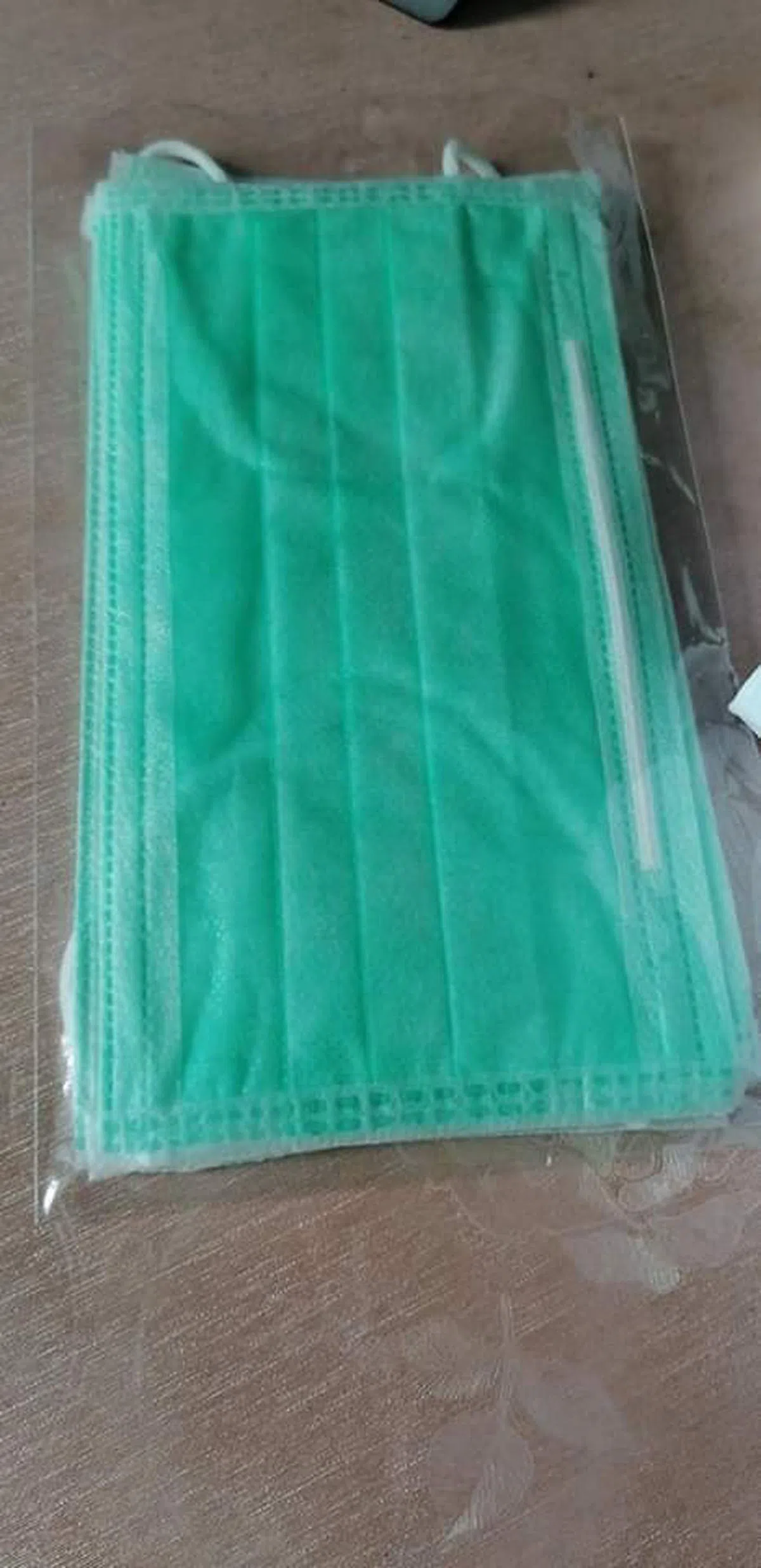  印族男子派发的口罩。（作者提供） 