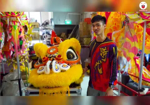 24岁的李焕荣三岁就爱上舞狮，九岁开始学习基本功，一练就是15年。（红蚂蚁制图）