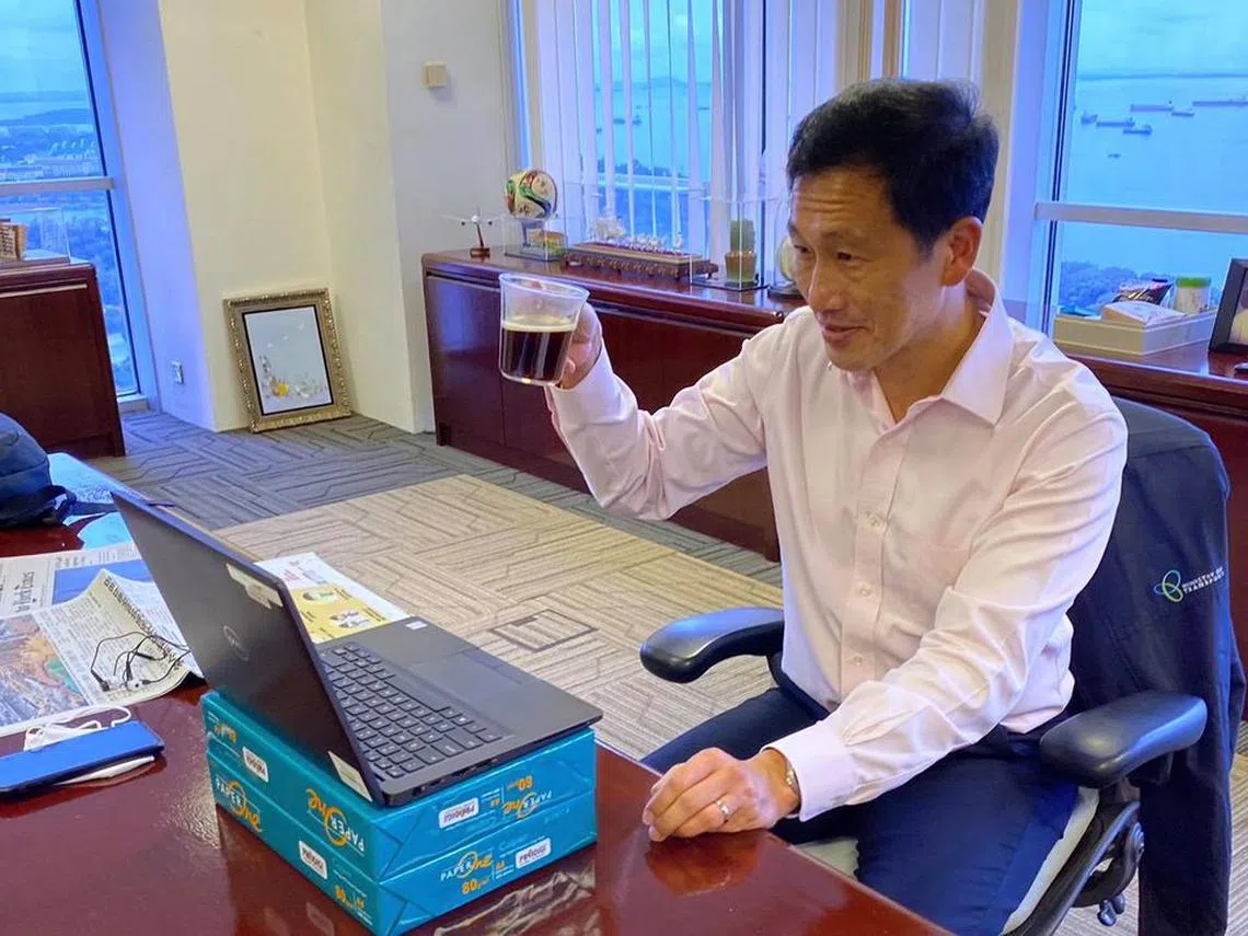 交通部长王乙康。（王乙康面簿）