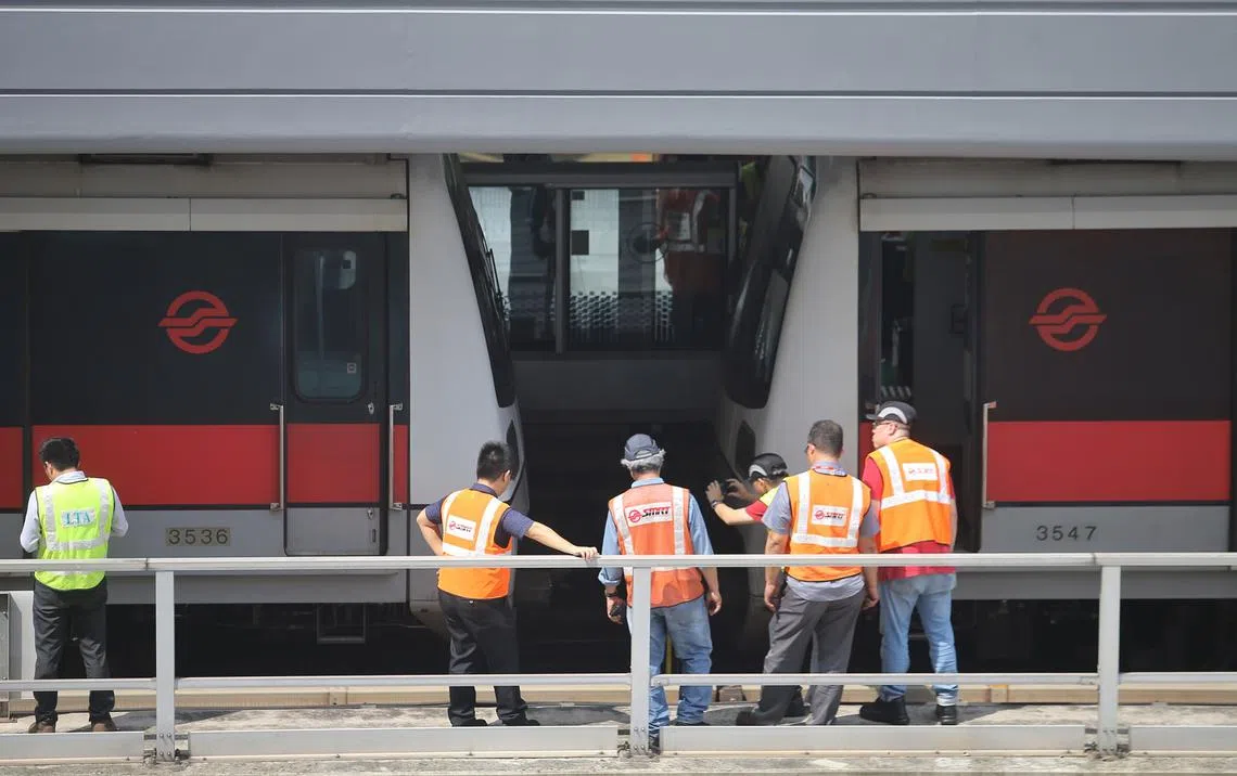 去年11月中旬，裕群地铁站发生了诡异的“地铁追尾”事件，导致至少38名乘客受伤。（联合早报）