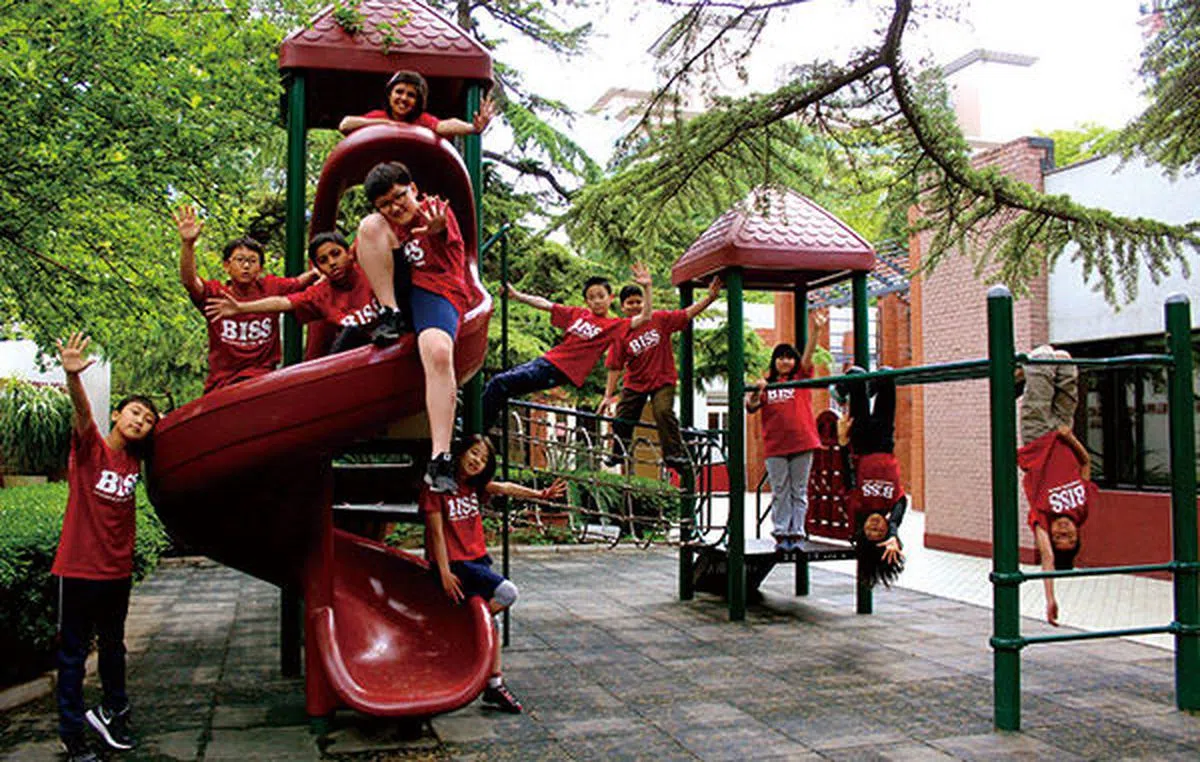  BISS的学生年龄从4岁至17岁。（互联网） 