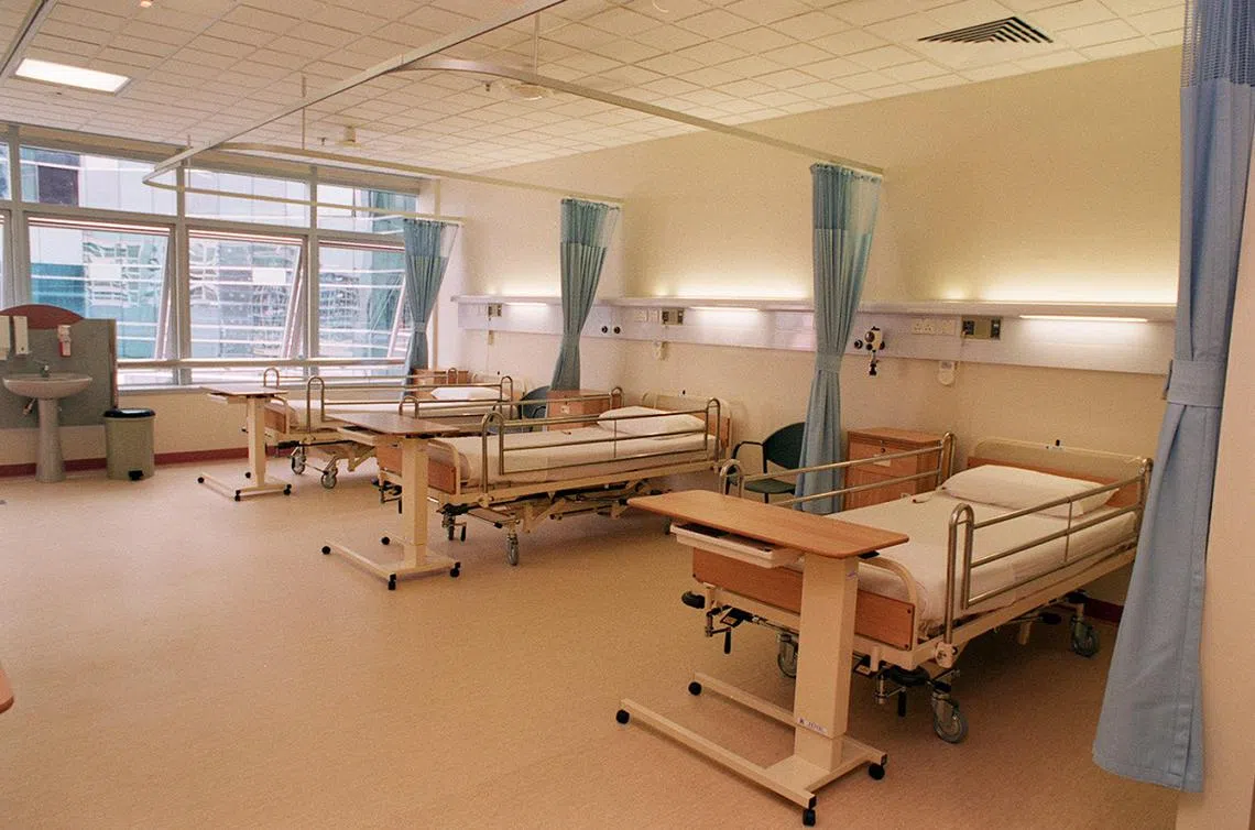 今年的‘O’水准华文听力理解试卷，出现了跟医院病房有关的篇章。（每日新闻）