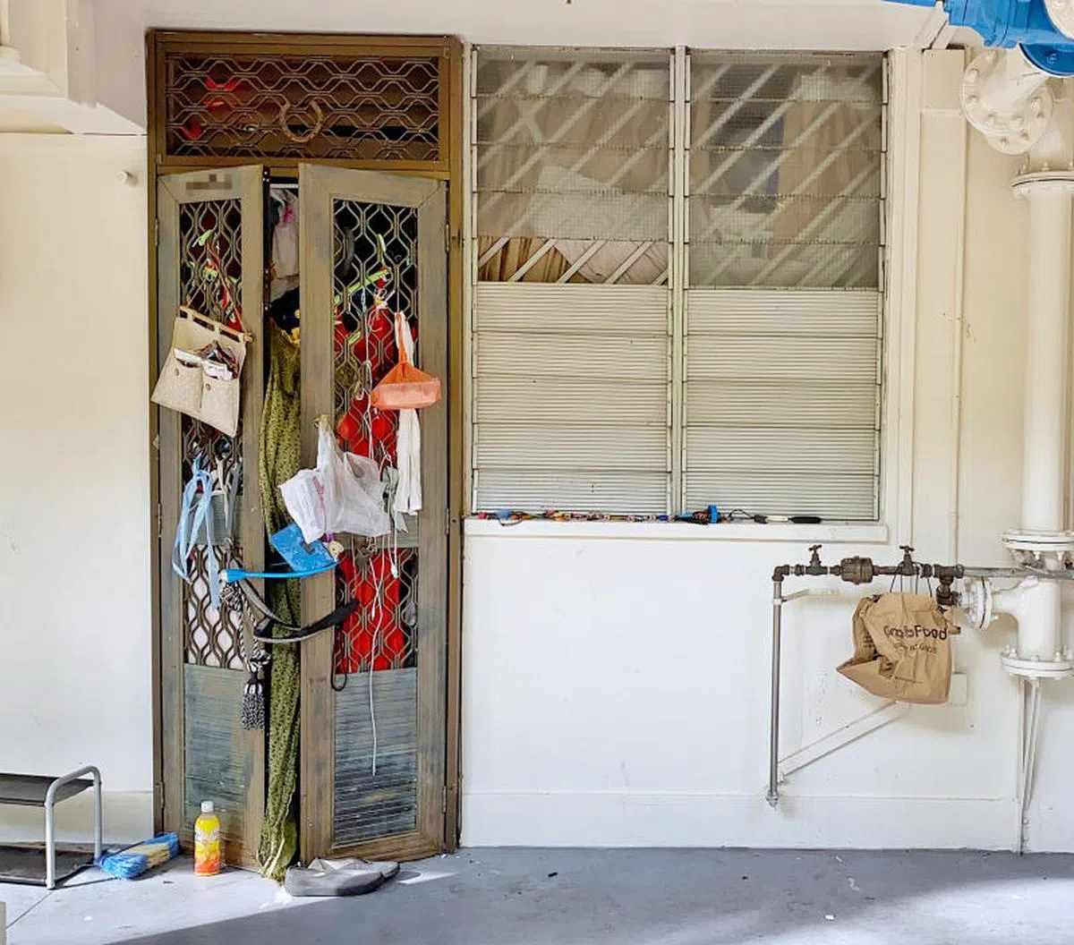  联邦弯第100座组屋的“垃圾屋”。（新明日报） 