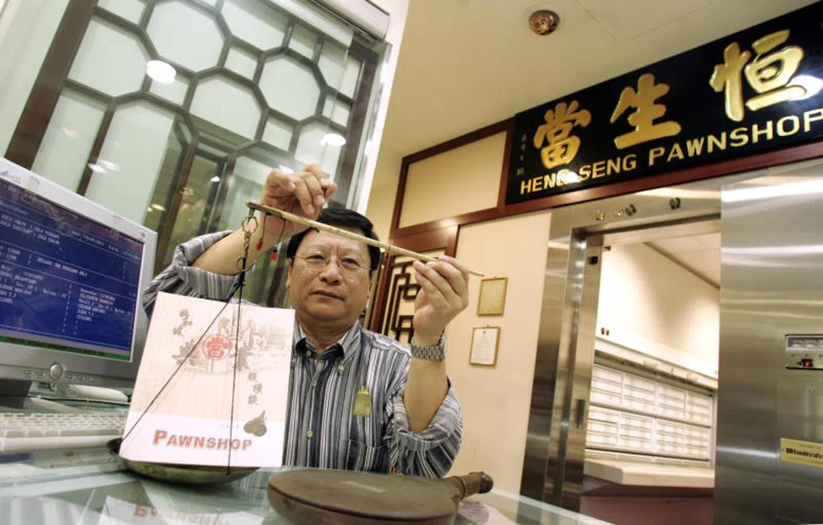  恒生当店老板何谦训2008年曾撰写《新加坡典当业纵横谈》，由新加坡茶阳（大埔）会馆的客家文化研究室以及新加坡当商公会出版。（联合早报） 