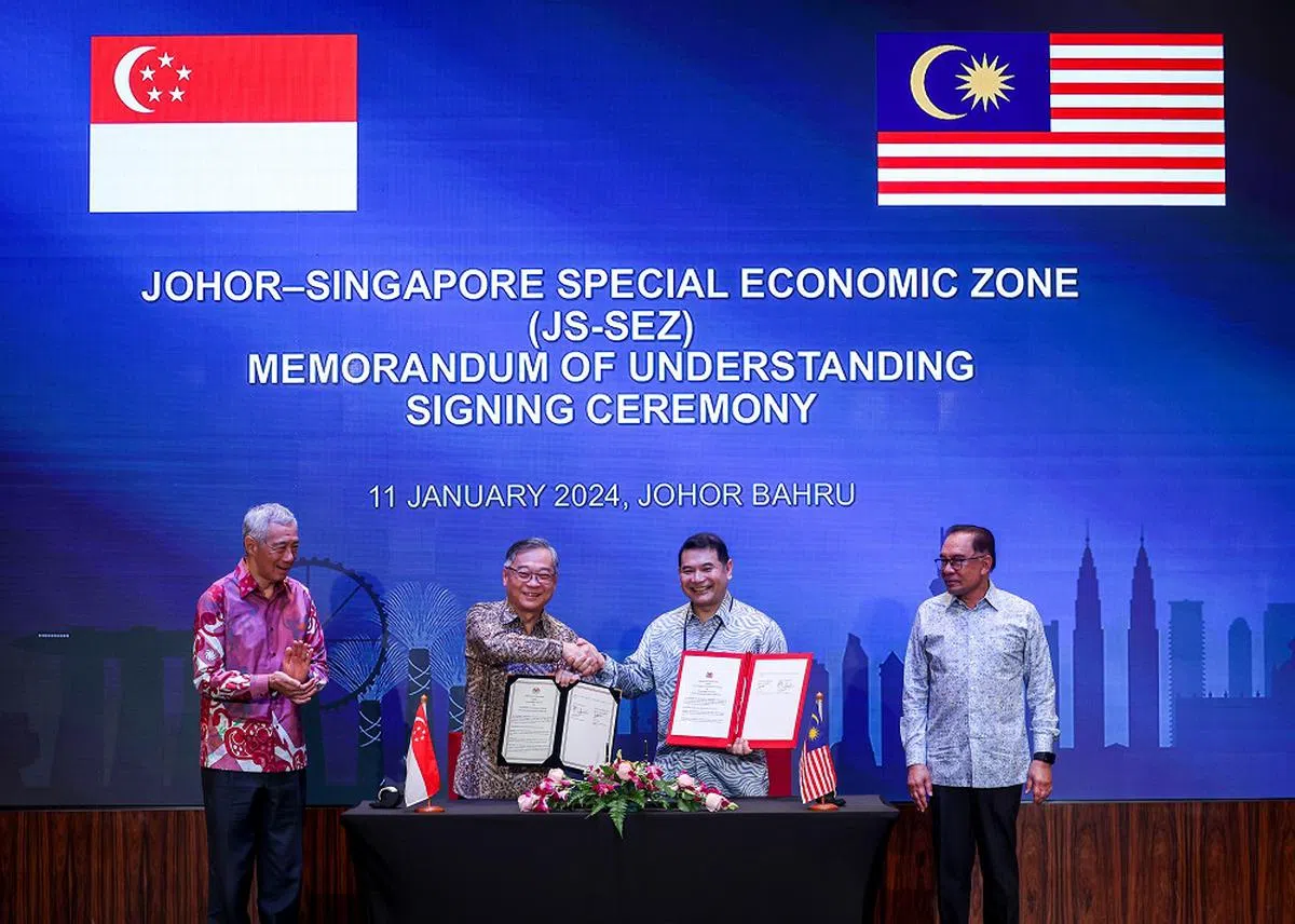 新马两国今年2月签署了柔新经济特区的谅解备忘录。（联合早报）