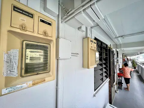 大巴窑组屋电表箱。（联合早报）
