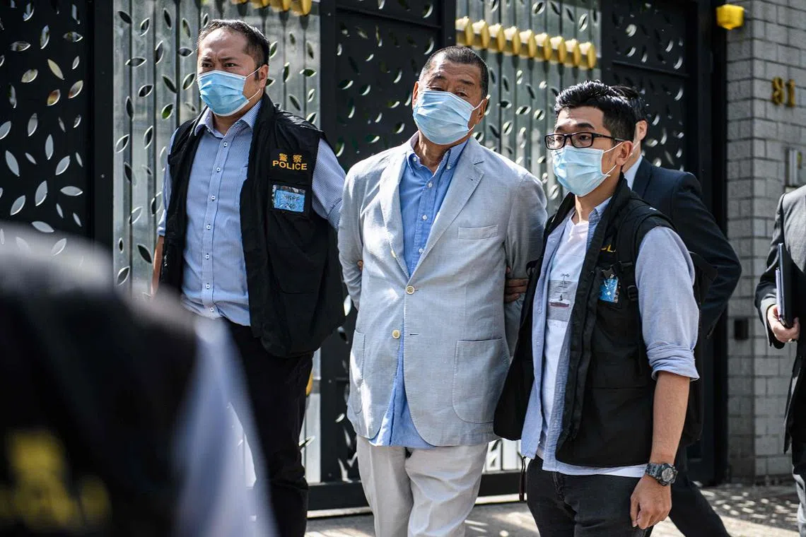 香港警察拘捕了壹传媒创办人黎智英。（法新社）