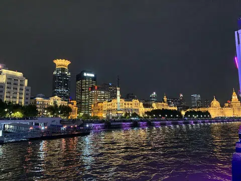 在过去的六月，上海迎来了不少新加坡游客。（海峡时报）