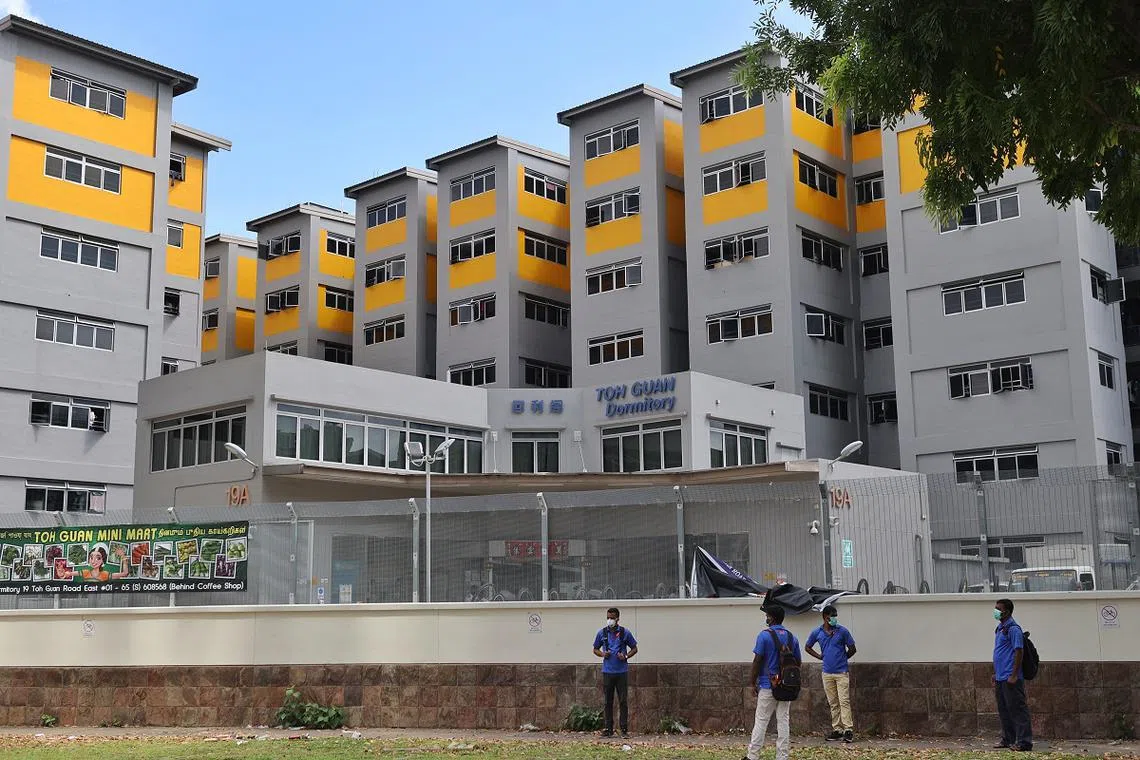 卓源路回利阁（Toh Guan Dormitory）宿舍。（联合早报）