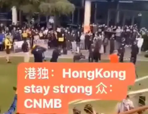 澳洲一间大学的中国留学生以低俗肮脏的粗话怼骂香港留学生。（视频截图）