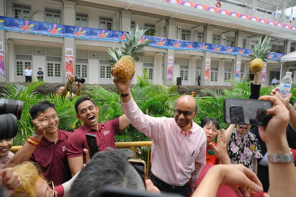 “Ong Lai，Huat Ah！”（海峡时报）