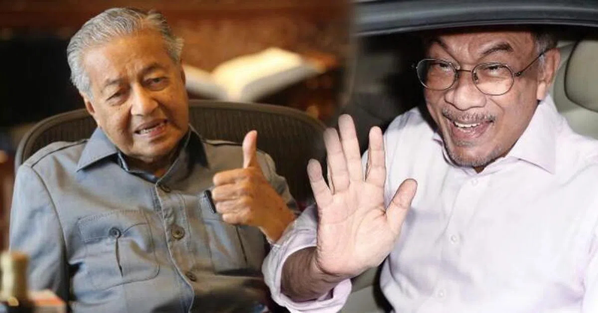  马来西亚前首相马哈迪（左）认为沙比里领导经验不足，安华（右）不会轻易放弃相位之争。（法新社） 