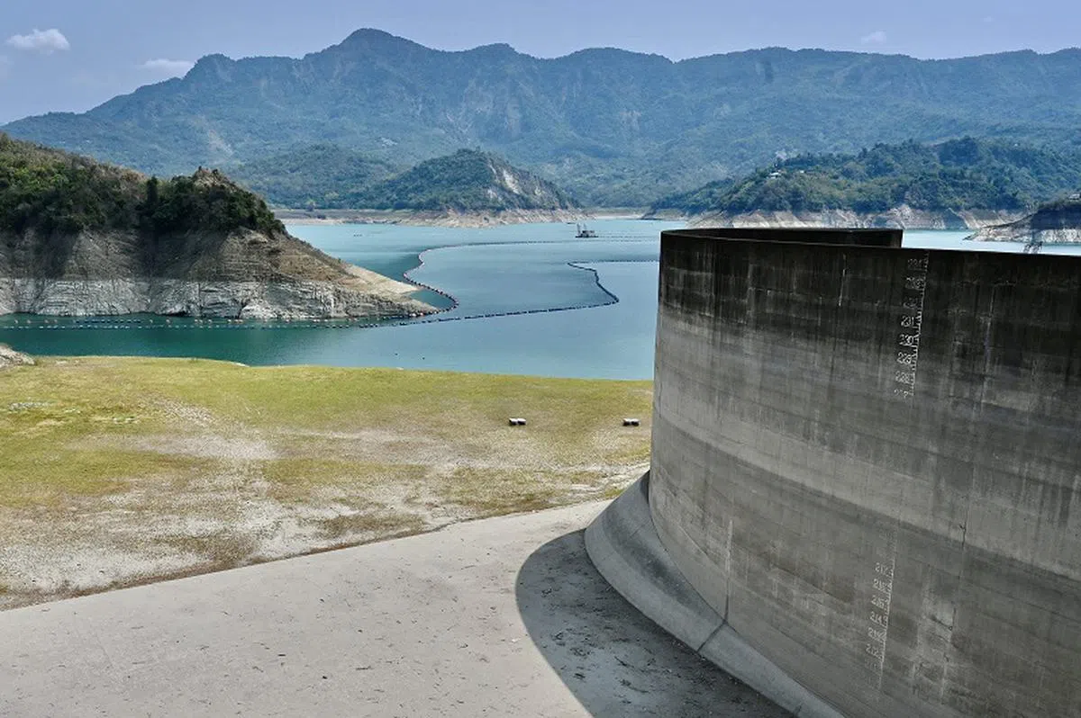  台湾正遭遇几十年来最大旱灾，南部嘉义县曾文水库水位超低。（法新社） 