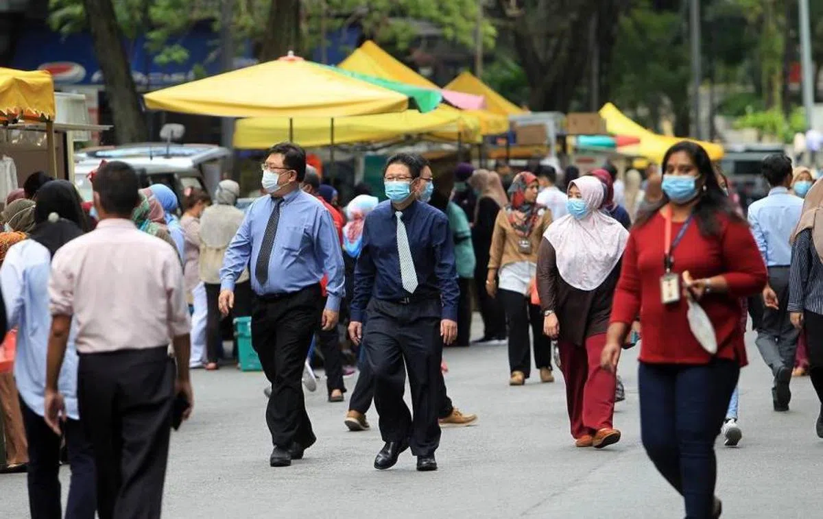 马国欲向新加坡建屋局请教房屋政策的计划，被部分在野党人士拿来大作文章，并挑动族群情绪。（互联网）