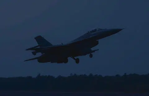 F-16战斗机。（黄永宏面簿）