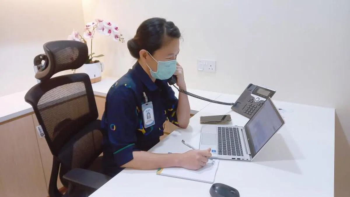 2023年，ICON癌症中心特别安排一组母语为越南语和印尼语的专属迎宾员，让外籍病患能更方便安排问诊和住宿等需求。（ICON癌症中心提供）