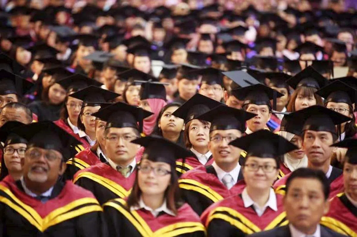  新跃大学在2016年举行的毕业典礼。（海峡时报） 