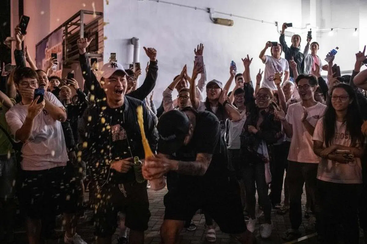  香港民主派在2019年的区议会选举大获全胜。（法新社） 