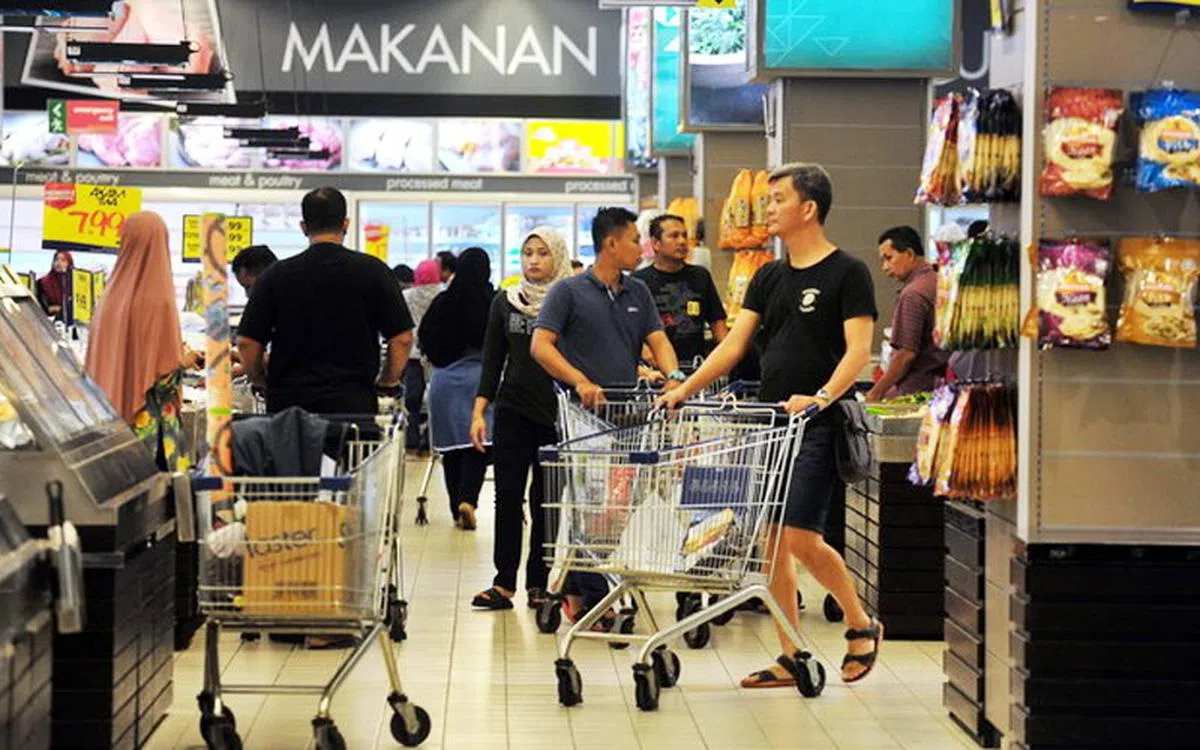  两国关系欠佳，新加坡人还会到新山购物吗？（互联网） 