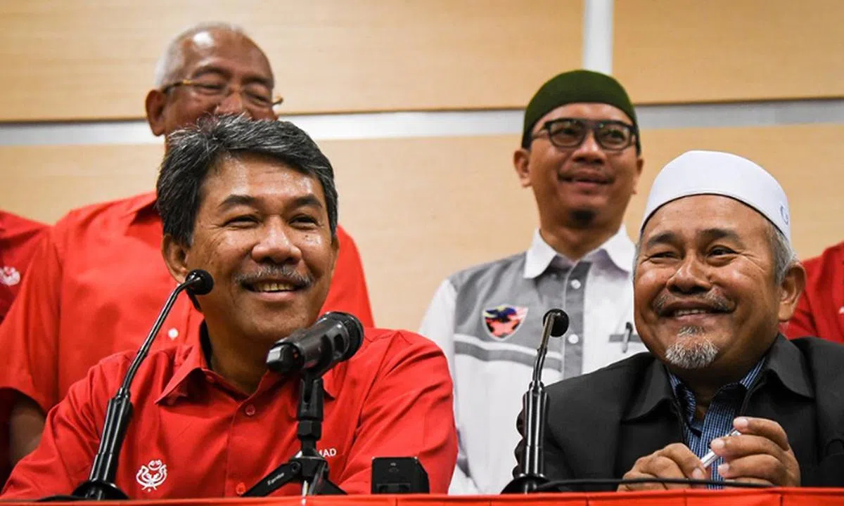  莫哈末哈山与伊党署理主席端依布拉欣。（马来邮报） 