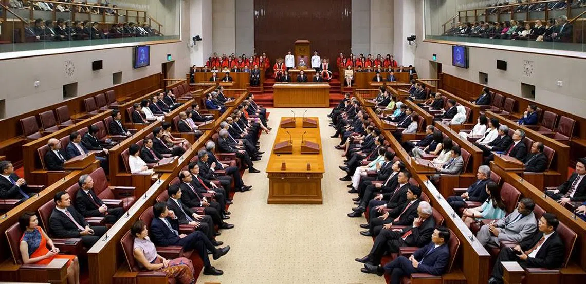 第13届国会第二会期昨天（7日）开幕。（取自李显龙总理面簿）