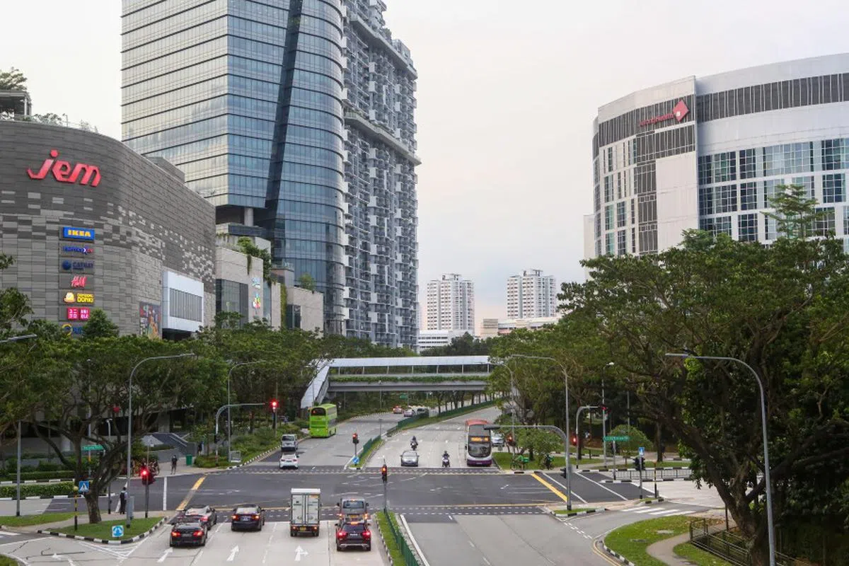 裕廊东一带购物中心林立，包括Jem和西城（Westgate）。（联合早报）