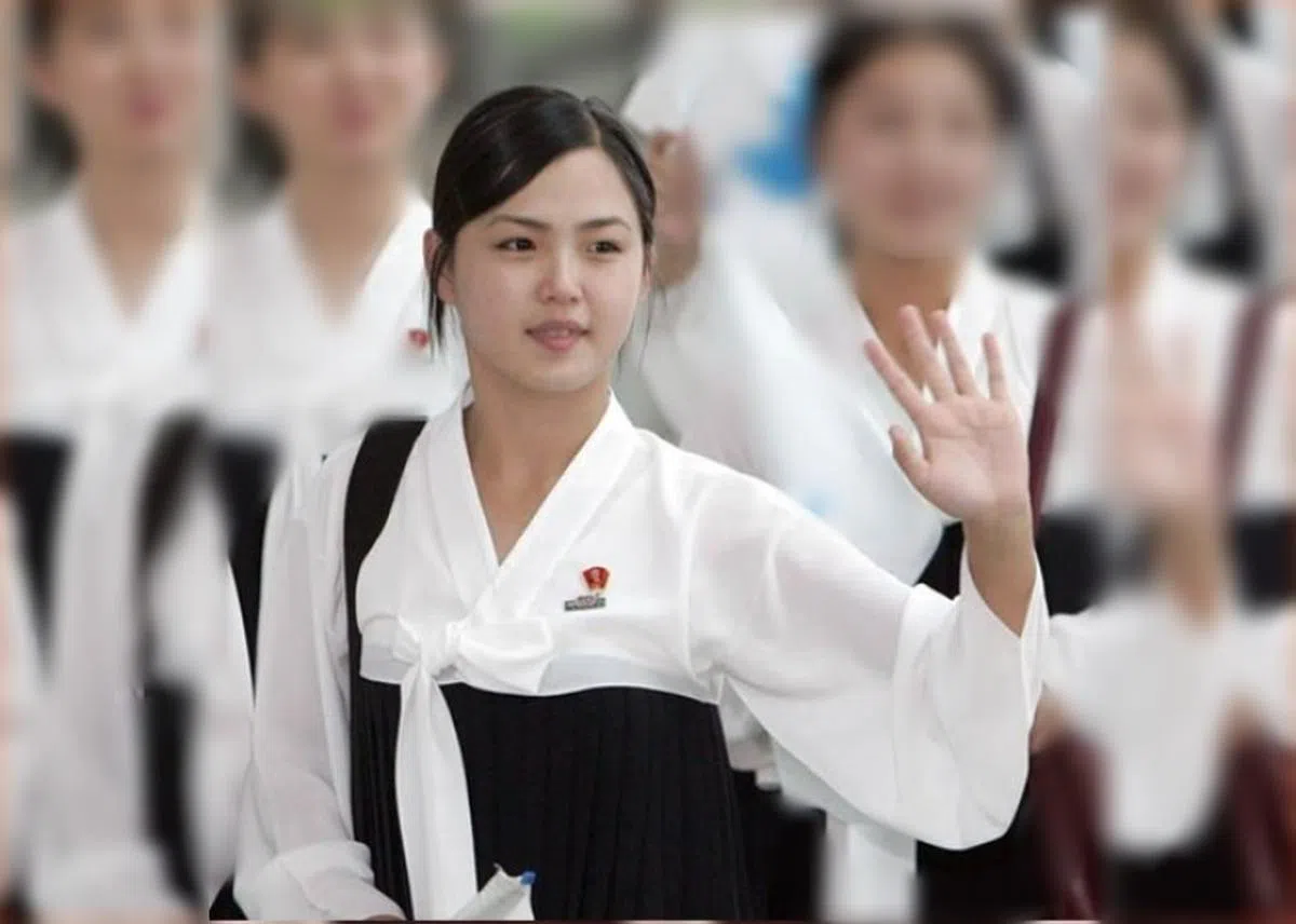  李雪主在2005年9月以啦啦队成员的身份参加了在韩国仁川举行的亚洲田径锦标赛。（互联网） 