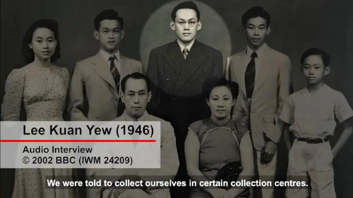  李光耀1946前往英国留学前与父母和弟弟妹妹拍了全家福。前排左一是李光耀的父亲李进坤和母亲蔡认娘。后排右一是小弟李祥耀医生。（李家档案照） 