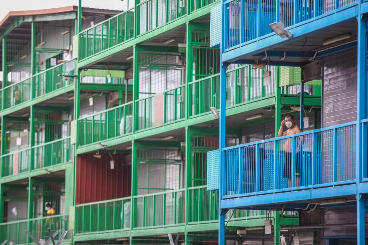  本地工商组织宣称大部份雇主都尽了提供客工安全住宿和良好工作环境的责任。（联合早报） 