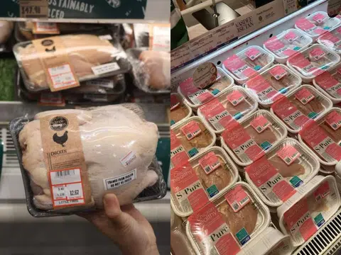 澳大利亚冰鲜鸡（左）和泰国S-Pure冰鲜鸡（右) 。（新明日报）