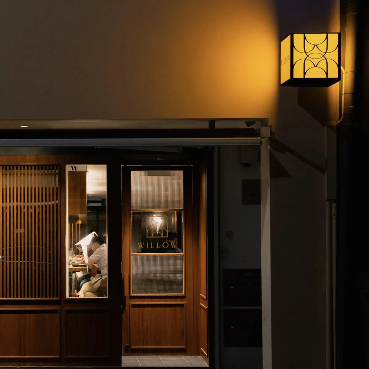 Willow主厨Nicolas Tam说，新加坡餐饮选择繁多，须推陈出新才能生存。（取自脸书）