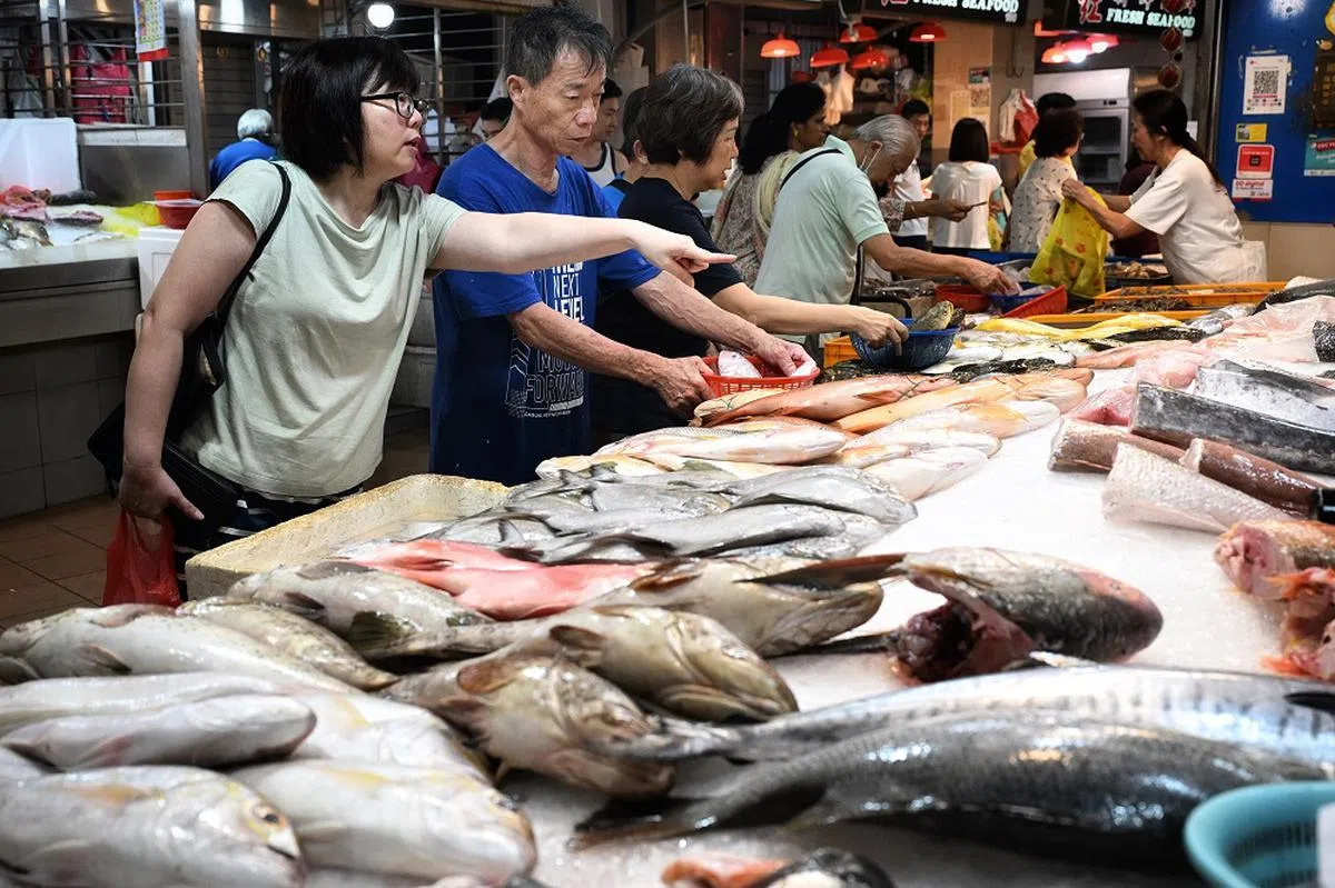 设计对白：“老板，那条鱼可以算便宜一点吗？”（海峡时报）