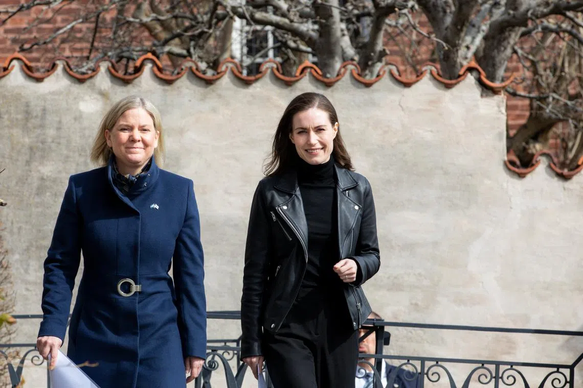 芬兰女总理马林（右）和瑞典女首相安德松（左）。（芬兰政府官网）