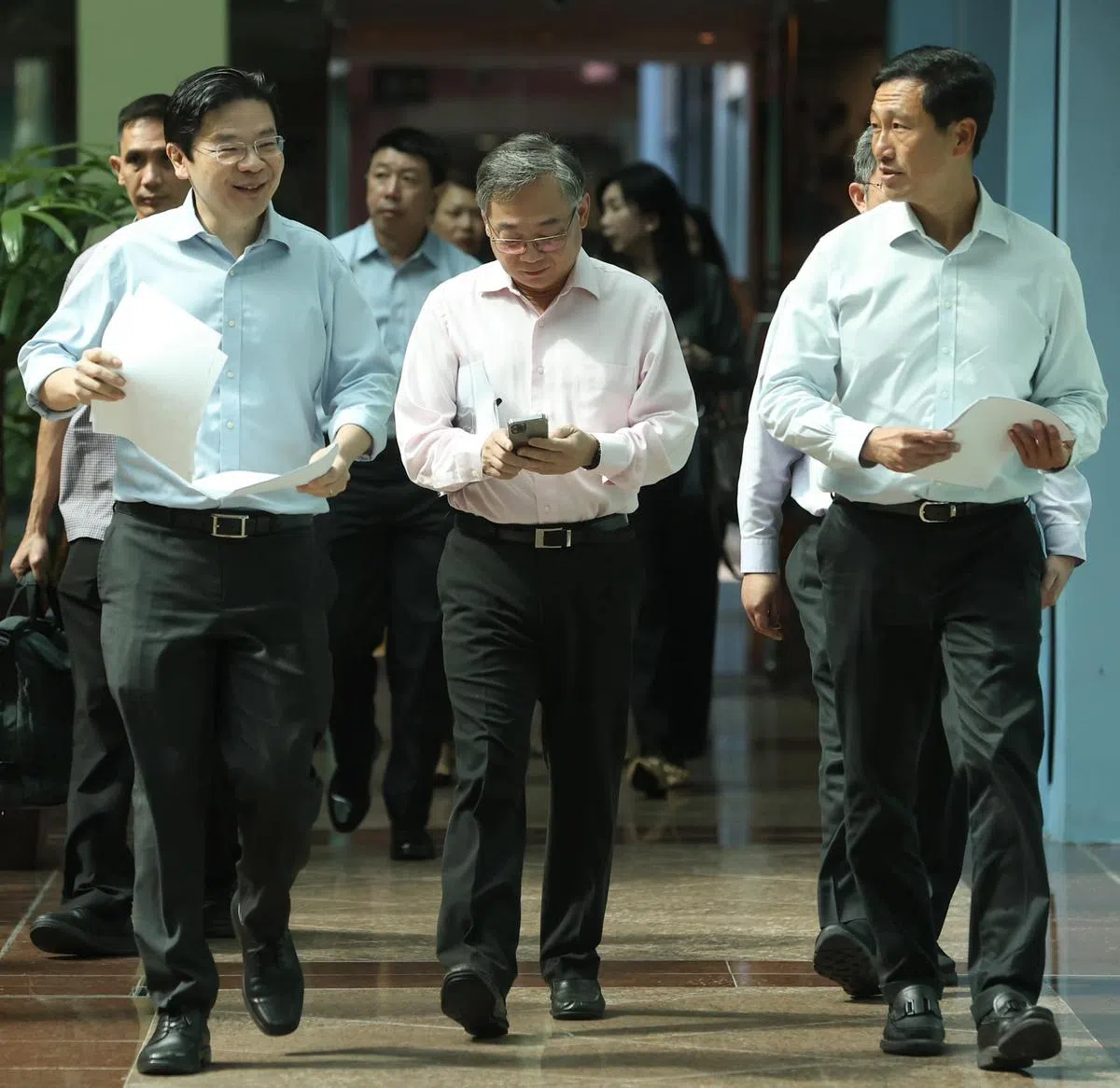 左起：联合领导工作小组的副总理兼财政部长黄循财、贸工部长颜金勇和卫生部长王乙康。（黄循财脸书）