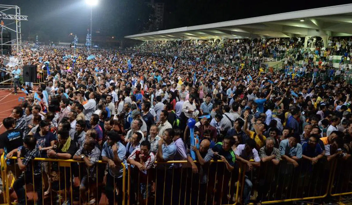  人山人海的政党群众大会预料将不会在本届大选出现。（联合晚报） 