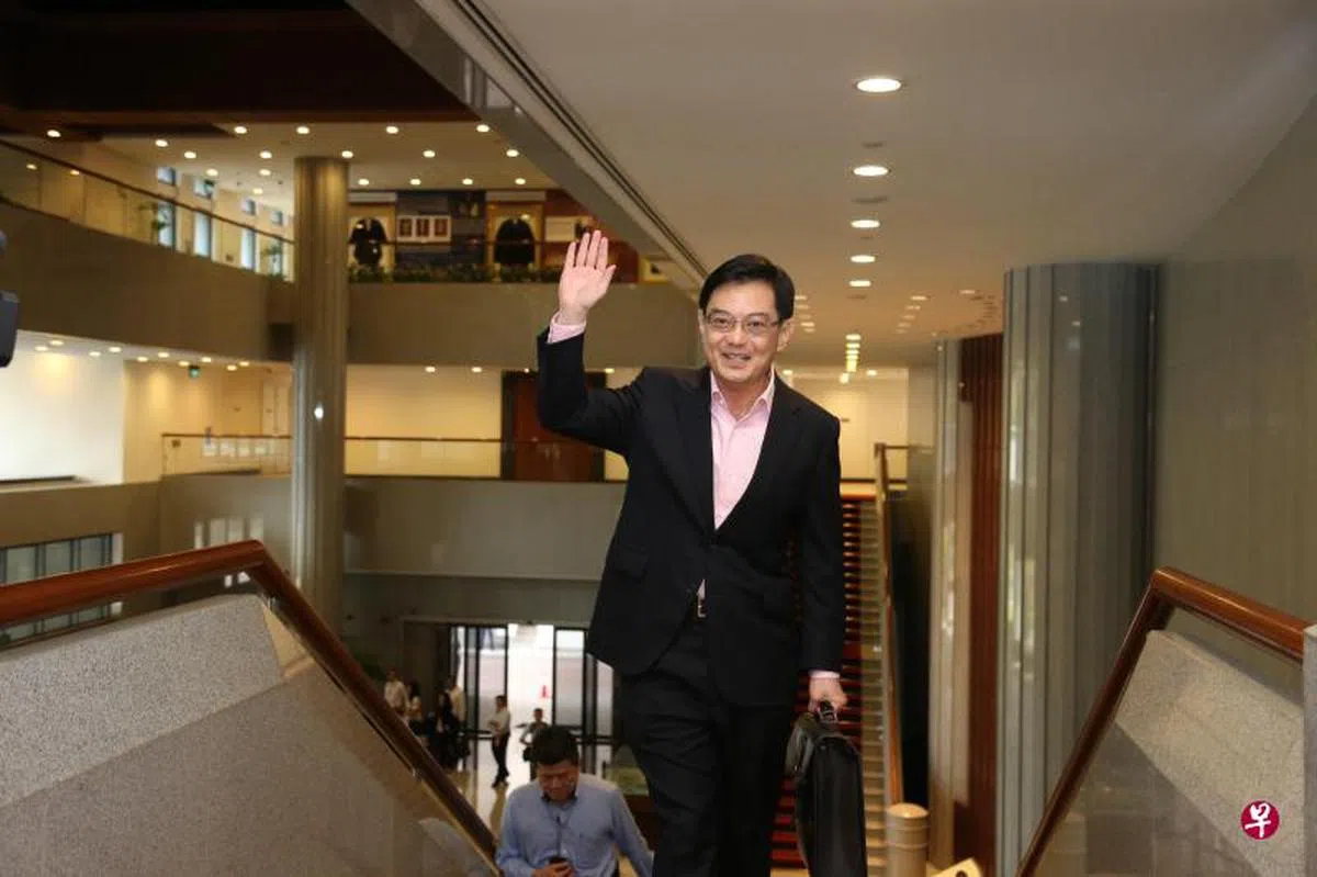  这是王瑞杰部长在任财长期间第三次、病愈后第二次、有可能也是他最后一次以财长身份发表财政预算。（联合早报） 