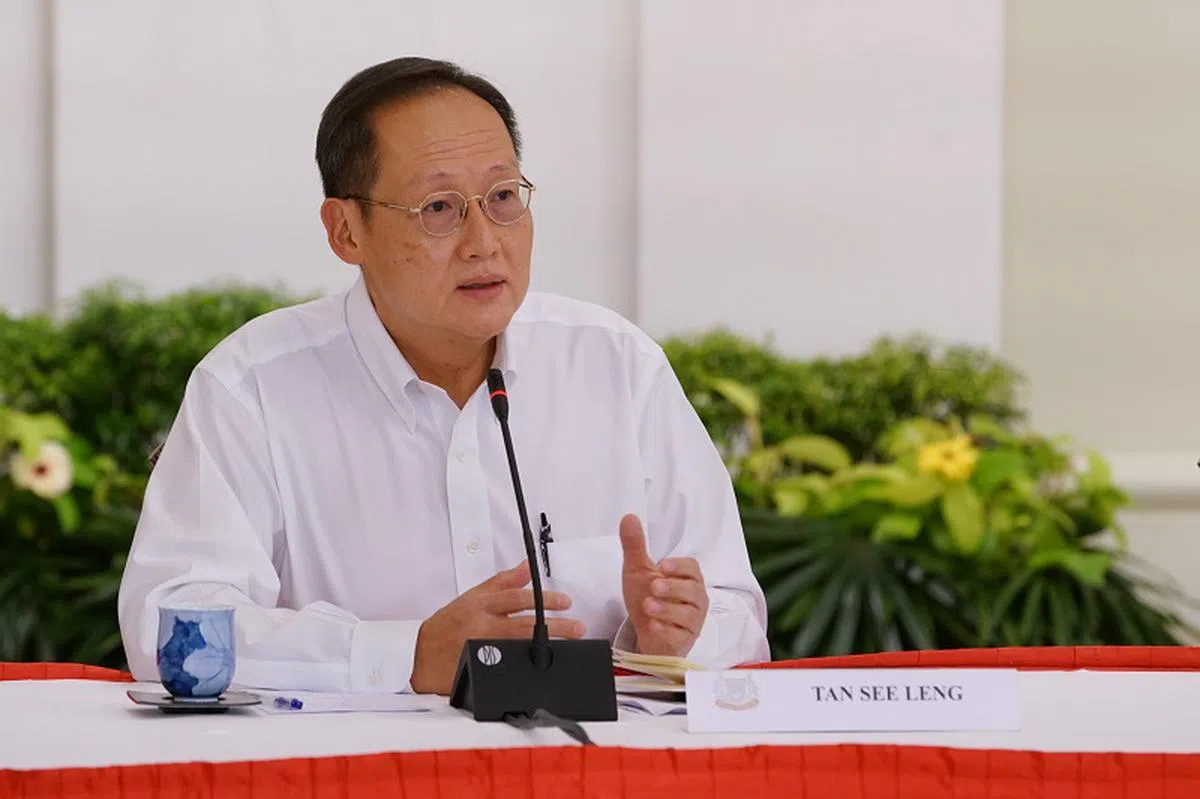  新人陈诗龙医生一当选就直接被引进内阁。（通讯及新闻部提供） 