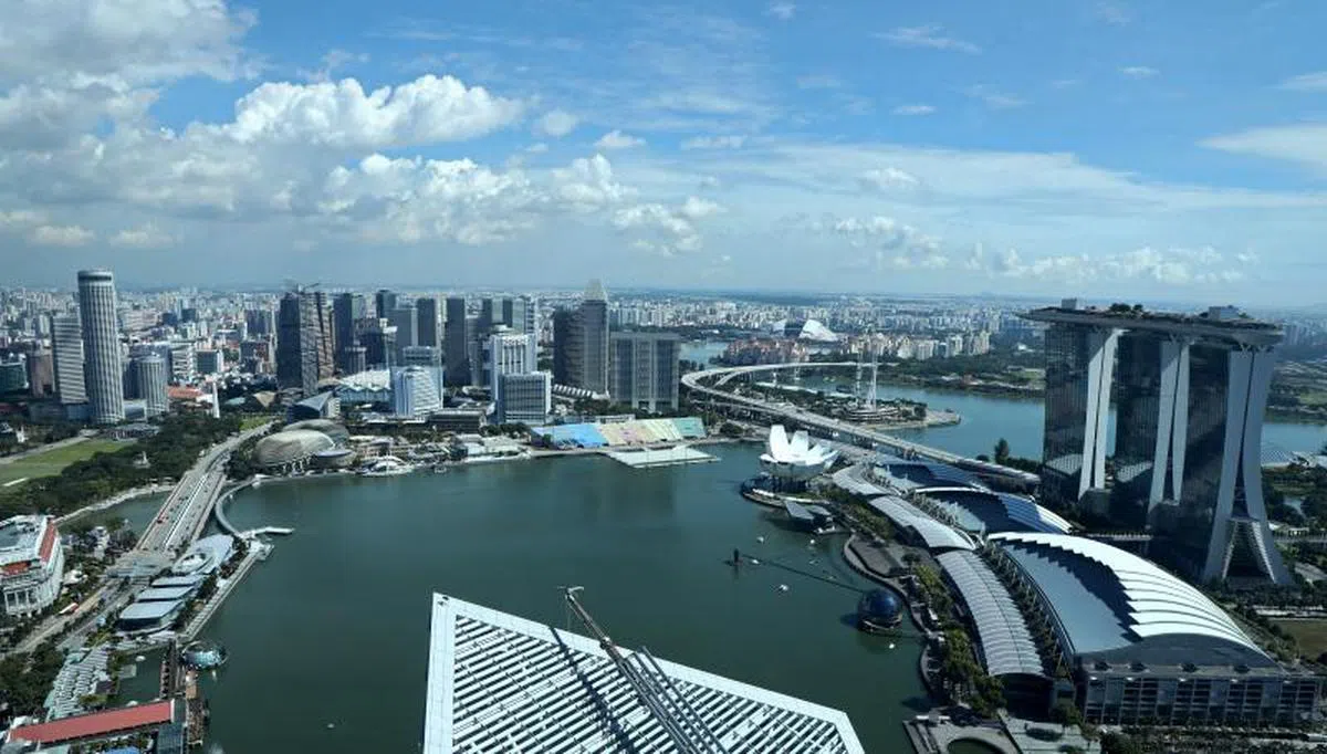 报告指出有不少印尼人将巨额财富存放在新加坡。（联合早报）