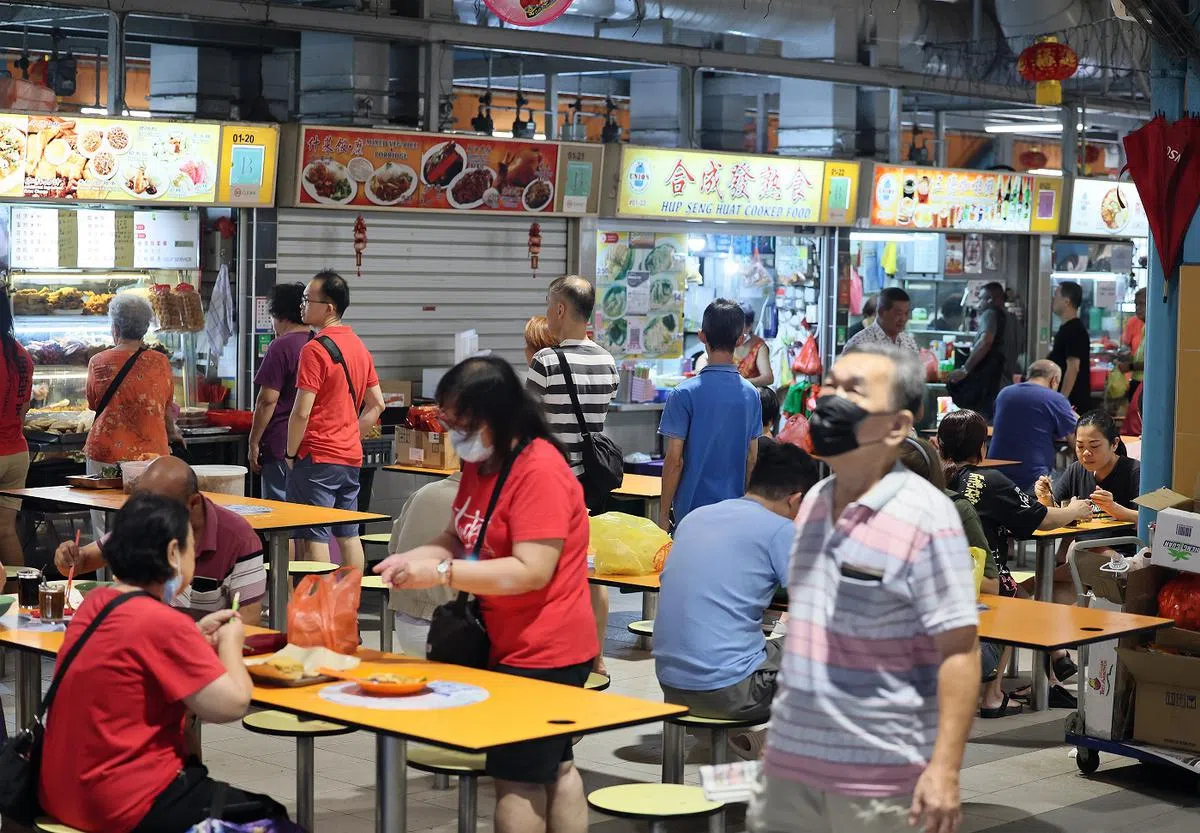 位于宏茂桥的小贩中心。（海峡时报）