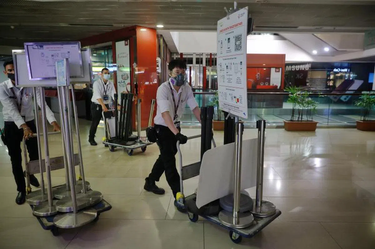 本地大部分场所已撤走SafeEntry登记入口。（海峡时报）