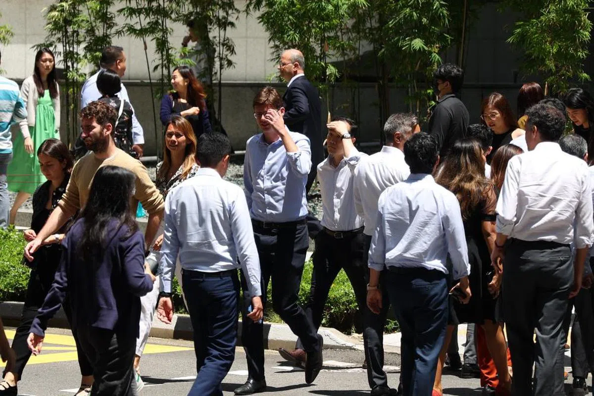 一些企业指出，若灵活工作安排成为常规，他们或会在成本考量下聘请更多远端工作的外籍员工。（联合早报）