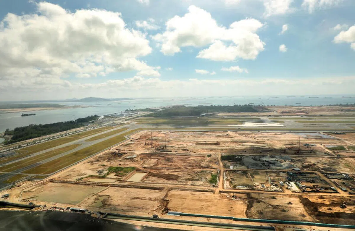  新加坡樟宜机场第五搭客大厦工地。（联合早报） 