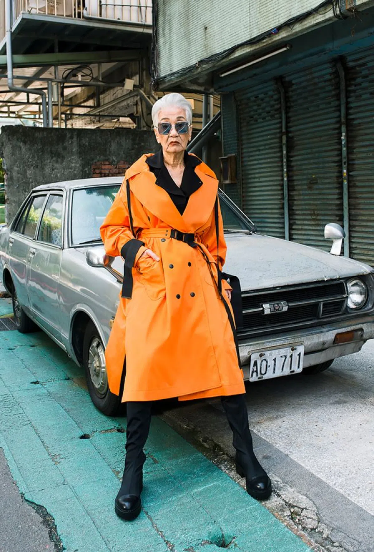  连美恩（左）与奶奶郝云娟的自拍是孙女发现奶奶模特儿潜能的契机。（The Hidden Gem 向岁月致敬面簿） 