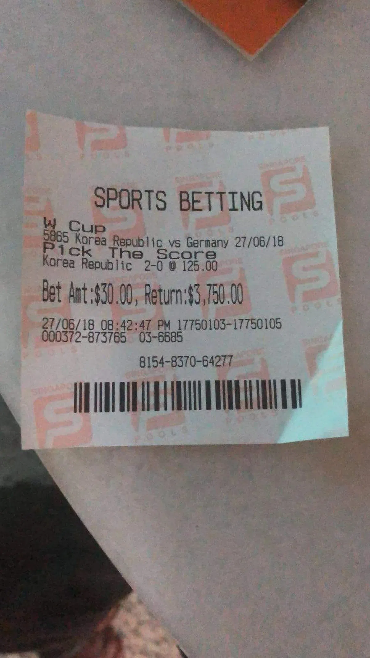  社交媒体上流传的票根图片显示，有人以125的赔率下注5元，看好韩国队2比0胜德国，最终赚回3750元。（互联网） 