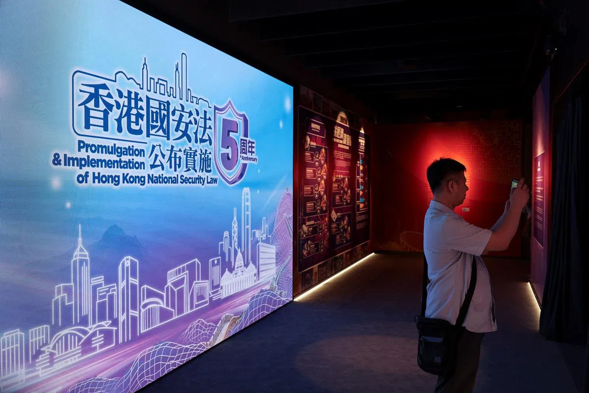 港版国安法的落实，一度被认为将是压倒香港国际金融中心地位的最后一根稻草。（路透社）