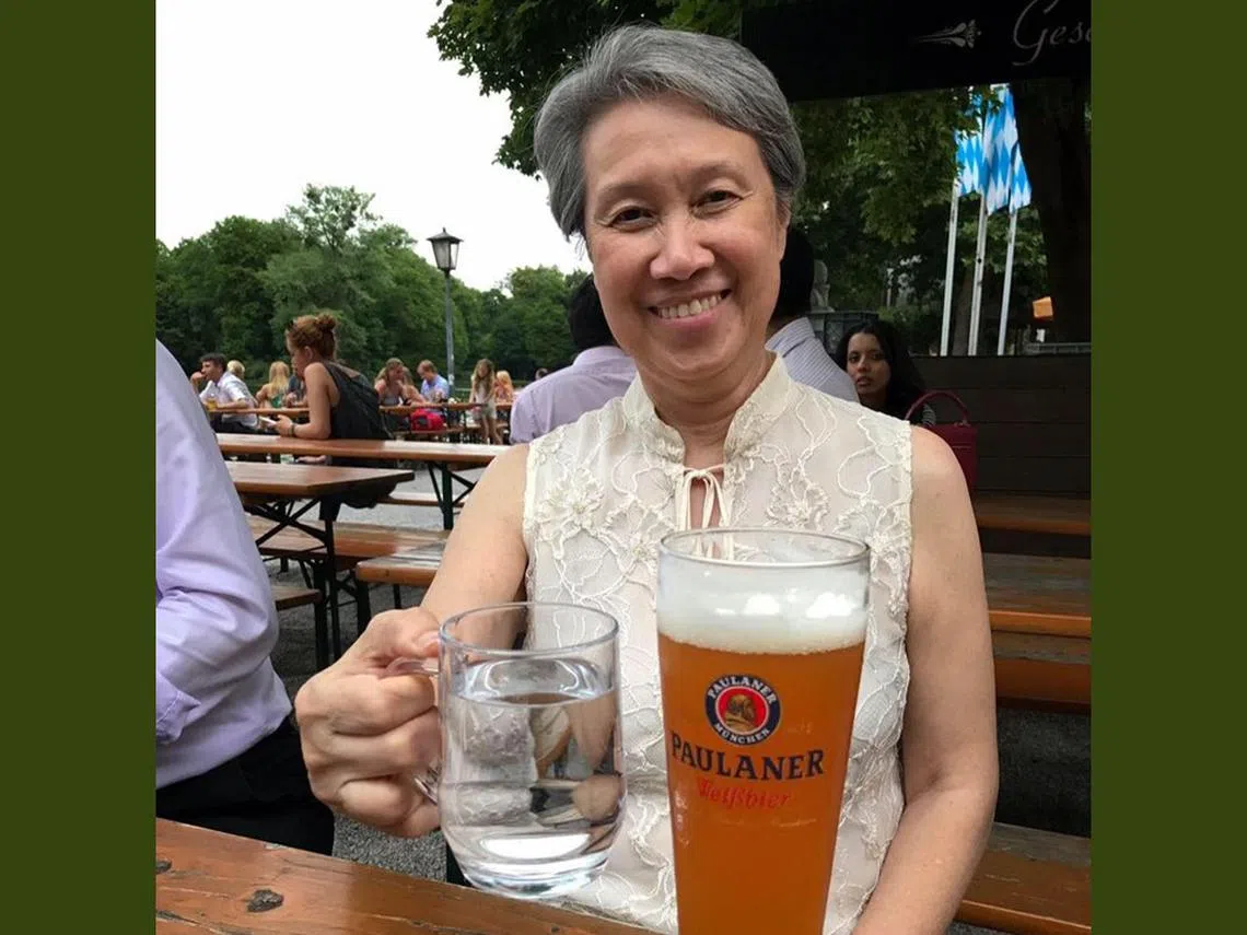 设计对白：讨厌一个人不翻脸，是你懂得至极的尊重！来，干杯！（何晶面簿）