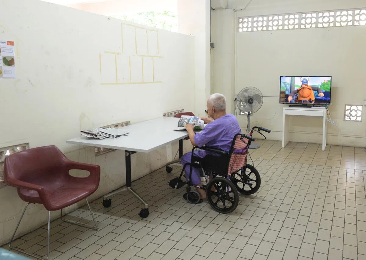  新加坡安老院人床位紧张，卫生部计划增加乐龄居家和日间护理中心。图为位于红山一带石叻道的李亚妹安老院。（联合晚报） 