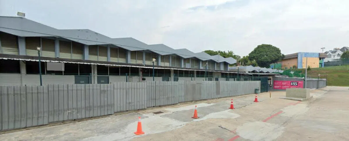  中央职员公寓（Central Staff Apartments）是获准复工的专用客工宿舍。（谷歌地图） 